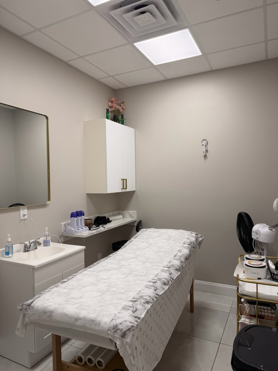 Waxing treatment room